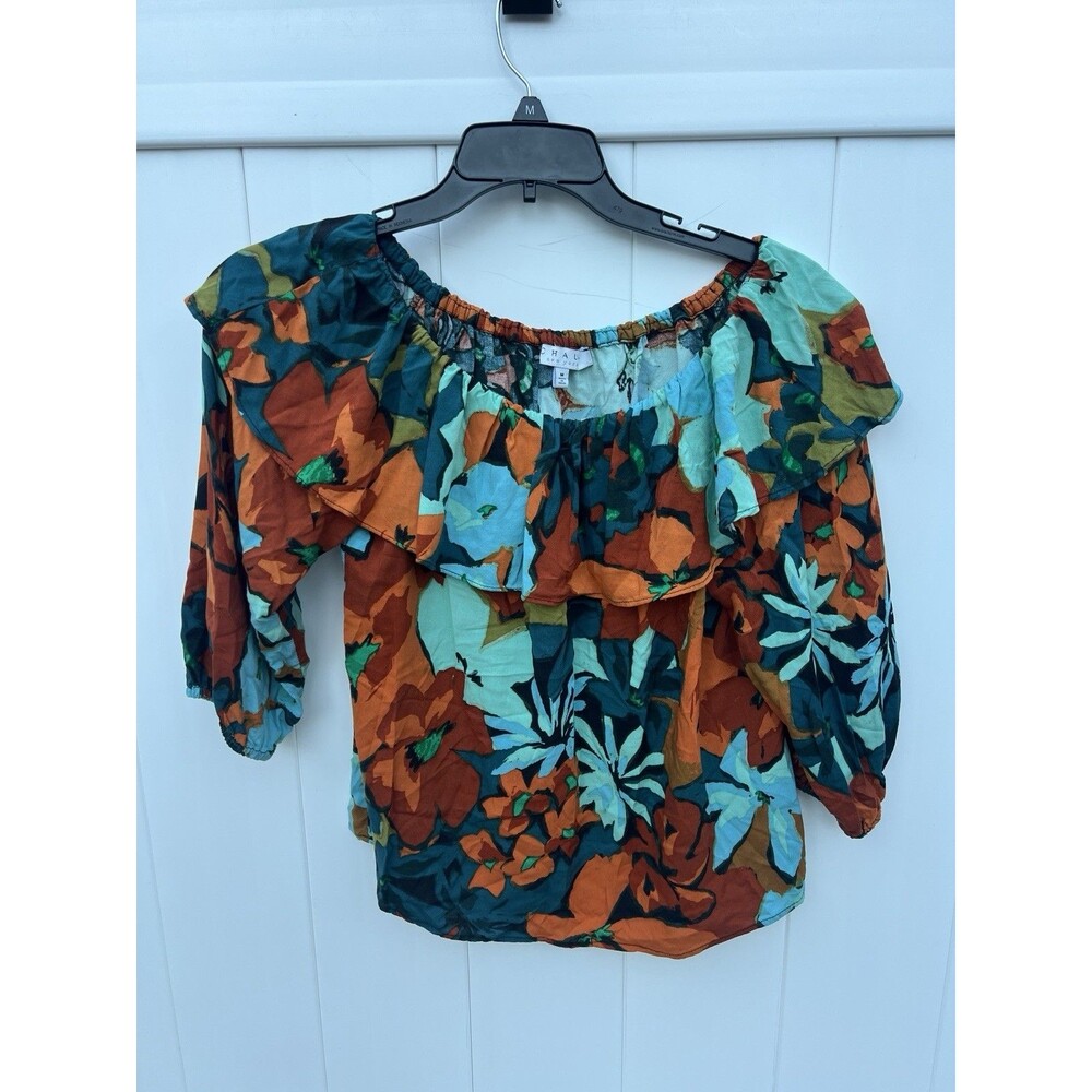 Chaus New York Woman's Size Medium Off The Shoulder Blouse Floral Cropped